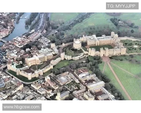 伦敦足球明星豪宅揭秘:奢华生活背后的故事与风格